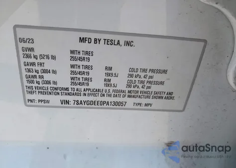 2023 Tesla Model Y Awd/Long Range Dual Motor All-Wheel Drive из США, поврежденный, VIN 7SAYGDEE0PA130057